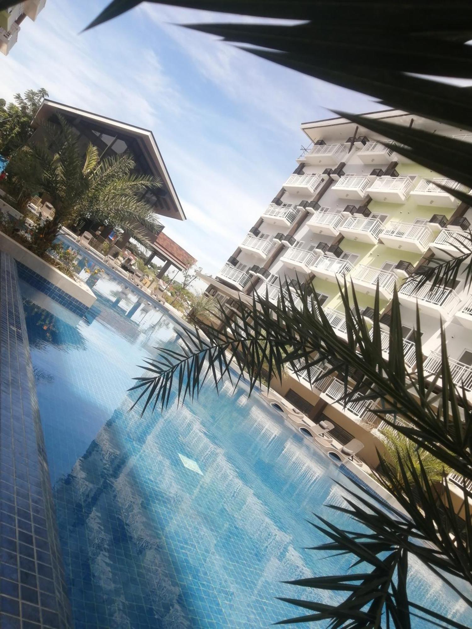 Condo Azur Suites A125 Amani Resorts Residences , 5 Minutes Airport, Netflix, Stylish, Cozy With Luxurious Swimming Pool 麦克坦 外观 照片