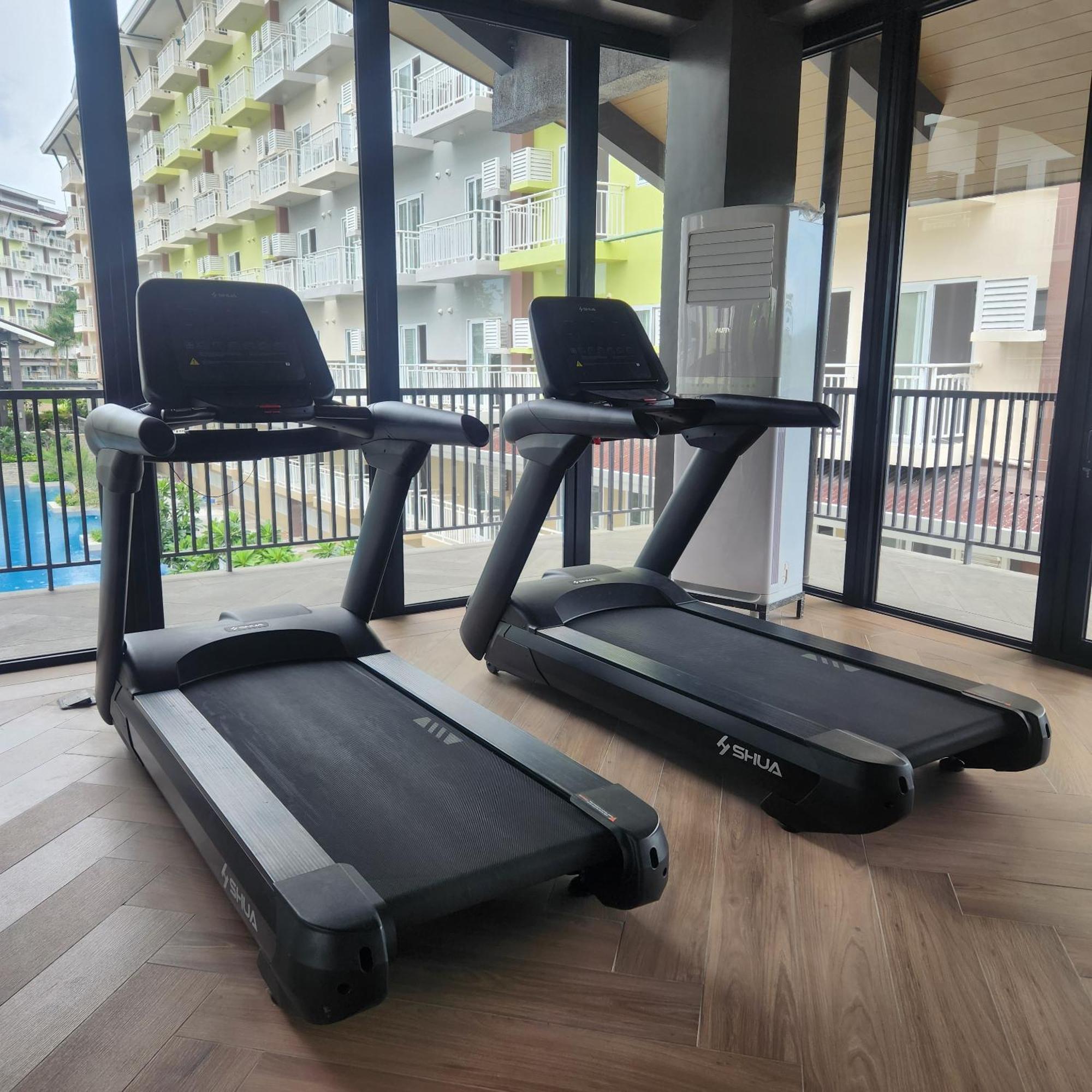 Condo Azur Suites A125 Amani Resorts Residences , 5 Minutes Airport, Netflix, Stylish, Cozy With Luxurious Swimming Pool 麦克坦 外观 照片
